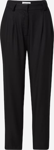 ARMEDANGELS Pleat-Front Pants 'Areta' in Black: front