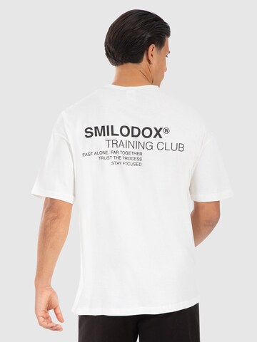 T-Shirt ' Cyris ' Smilodox en blanc