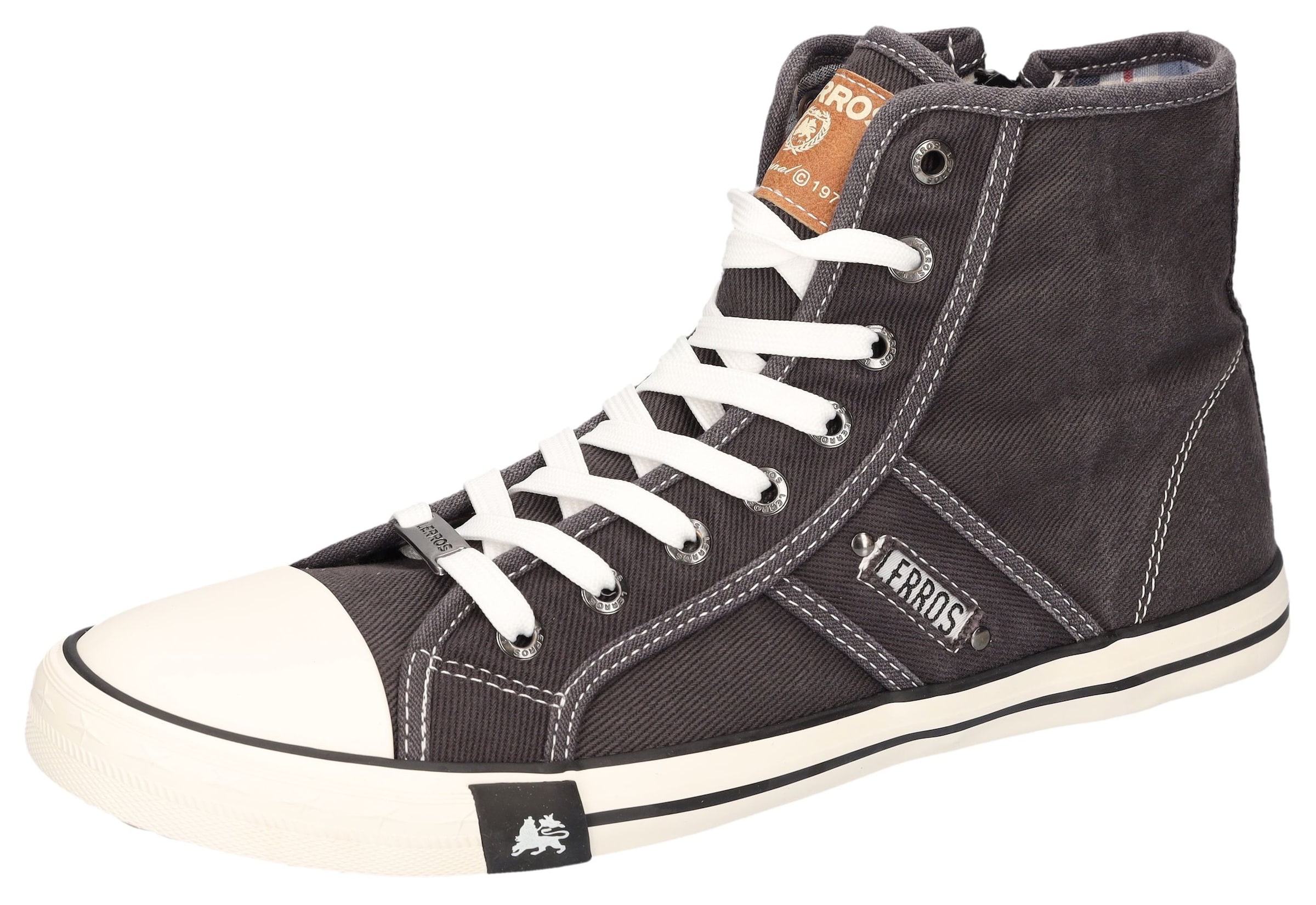 LERROS Sneakers in Black: front