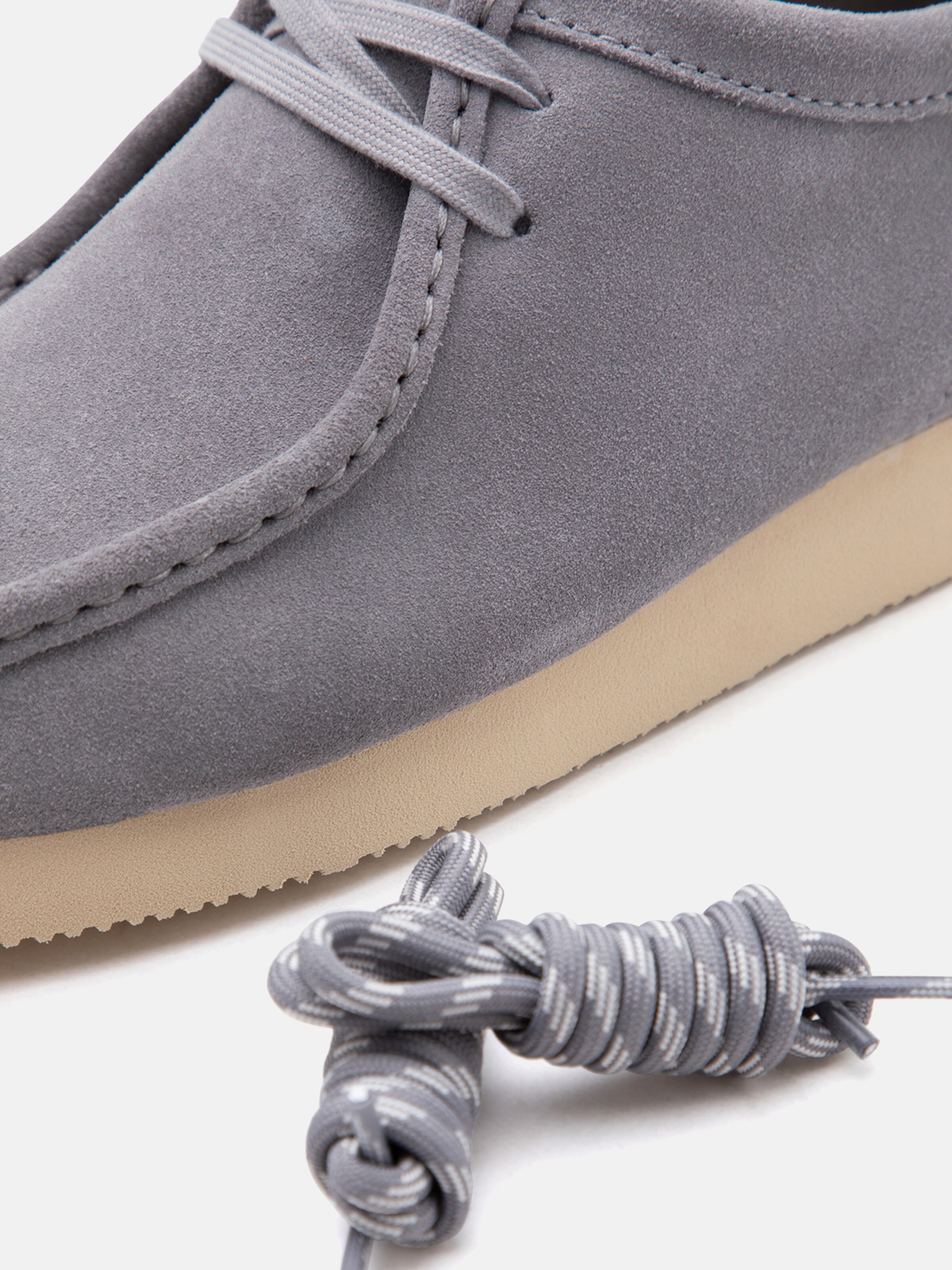 Clarks Originals Botas 'Wallabee 2604' en Gris Claro | ABOUT YOU