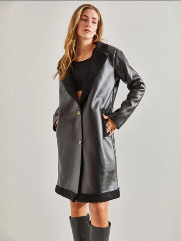 Cappotto invernale di Bianco Lucci in nero