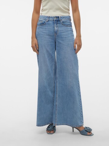 Wide Leg Jean 'Annet' VERO MODA en bleu : devant