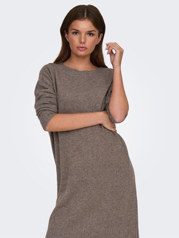 Abito in maglia 'ONLRica' di ONLY in marrone
