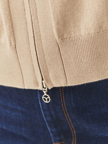 Pullover di TATUUM in beige