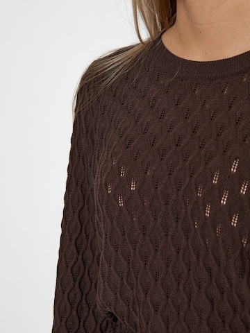 Haut 'Rosalia' Peppercorn en marron