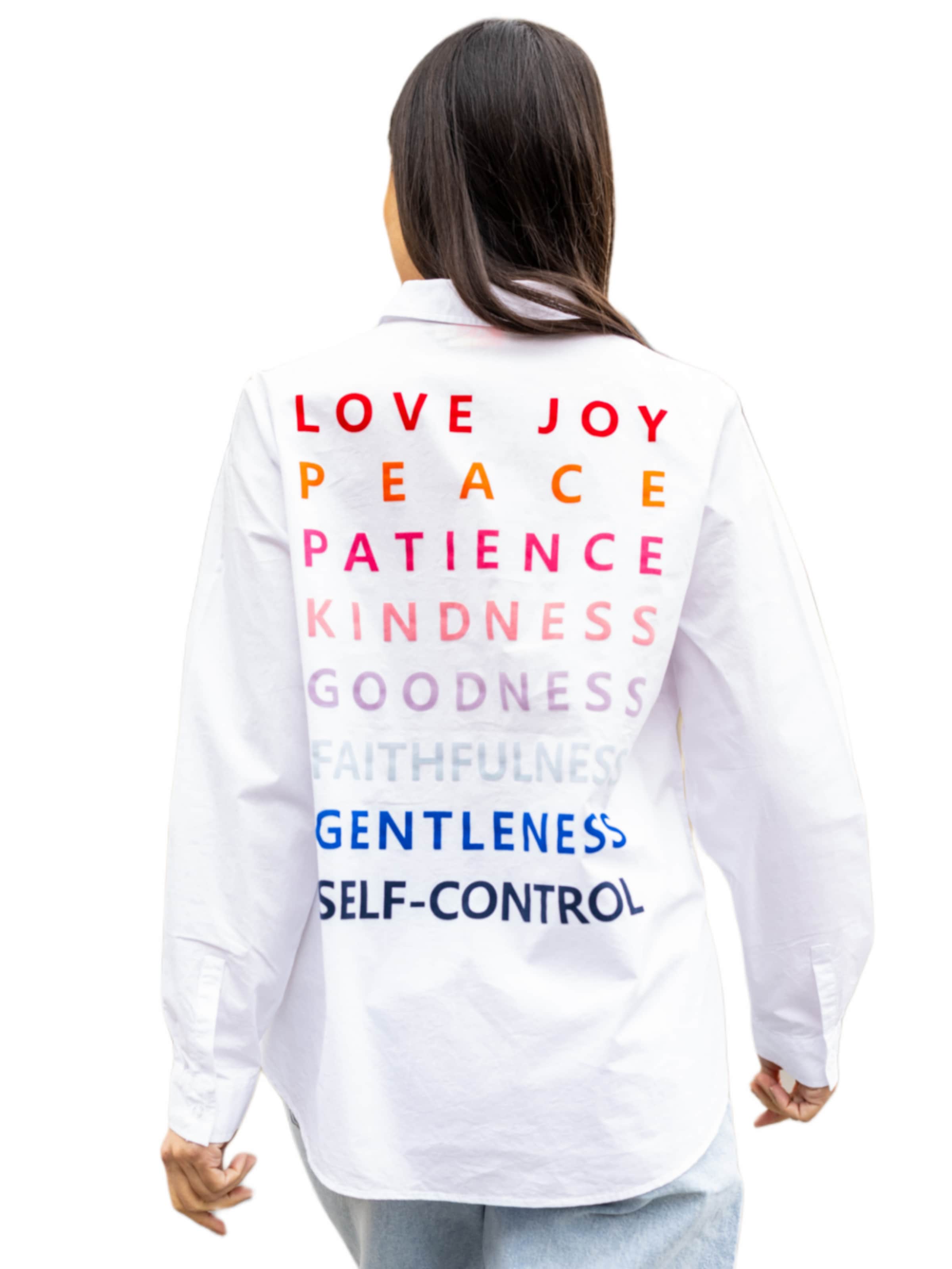 LIKS. Munich Blouse 'Bluse mit Knopfleiste und Schriftzug im RT' in Wit