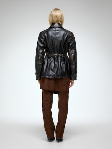 V S P Winterjacke 'Joan' in Schwarz