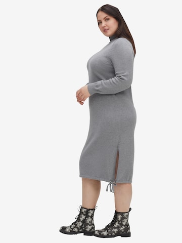 SHEEGO Knitted dress in Grey