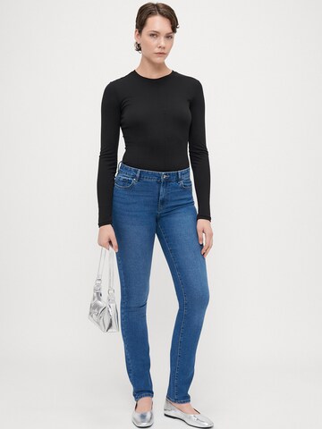 Slimfit Jeans 'ONLSUI' de la Only Tall pe albastru