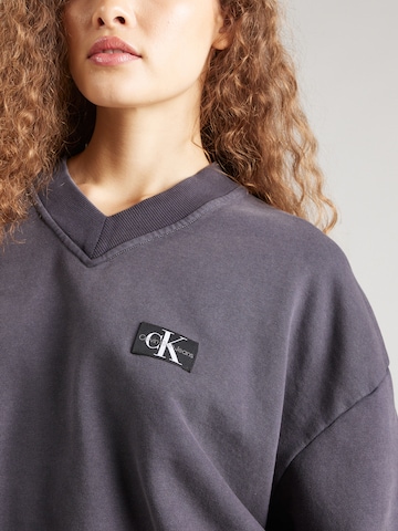 Calvin Klein Jeans Sweatshirt in Grijs