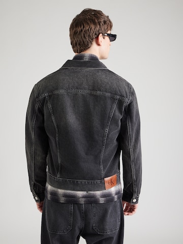 Calvin Klein JeansPrijelazna jakna 'CLASSIC' - crna boja