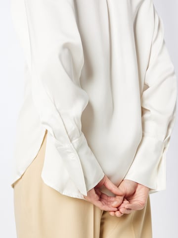 Gina Tricot Blouse 'Gabriella' in Beige