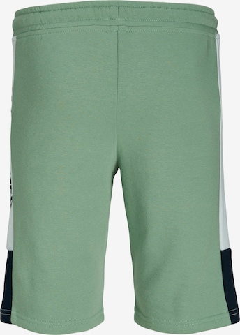 Regular Pantalon Jack & Jones Junior en vert