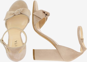 EVITA Sandalen met riem in Beige