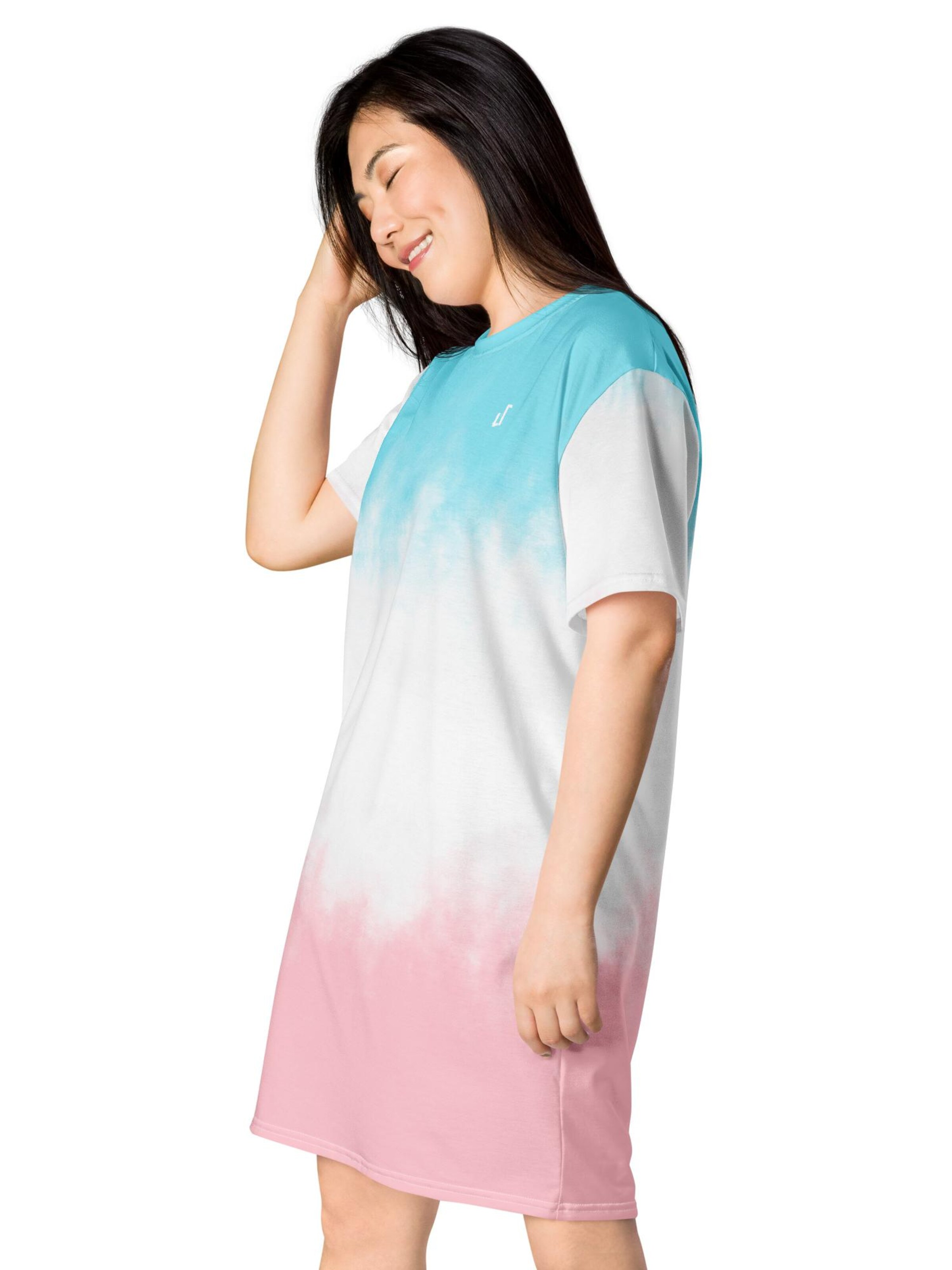 DECALVIBES Oversizeshirt 'Gradient Pink Blue'‌‌‌‌ in Blau
