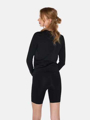 Girlfriend Collective Top ' Reset Fitted ' – černá