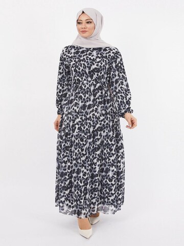 MODAMIHRAM Dress in Black: front