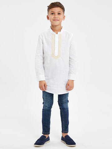 Fit confort Chemise 'Braden' Threadboys en blanc