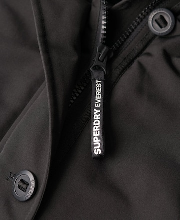 Parka de iarnă 'EVEREST' de la Superdry pe negru