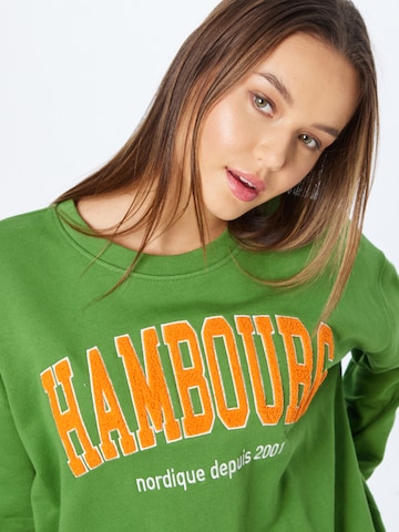 Derbe Sweatshirt 'Hambourg' in Green