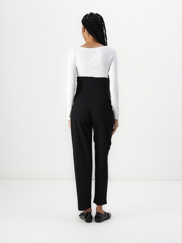 regular Pantaloni 'OLMSANIA' di Only Maternity in nero