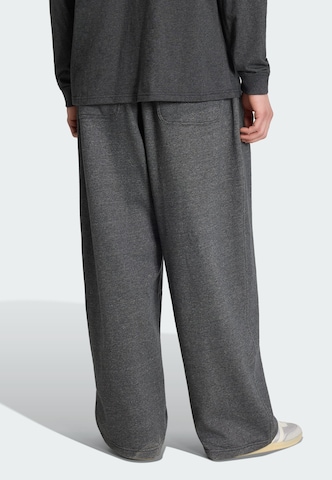 ADIDAS ORIGINALS Baggy Broek 'Trefoil Essentials' in Grijs