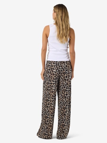 Noisy may - Pierna ancha Pantalón 'NMPASA' en beige