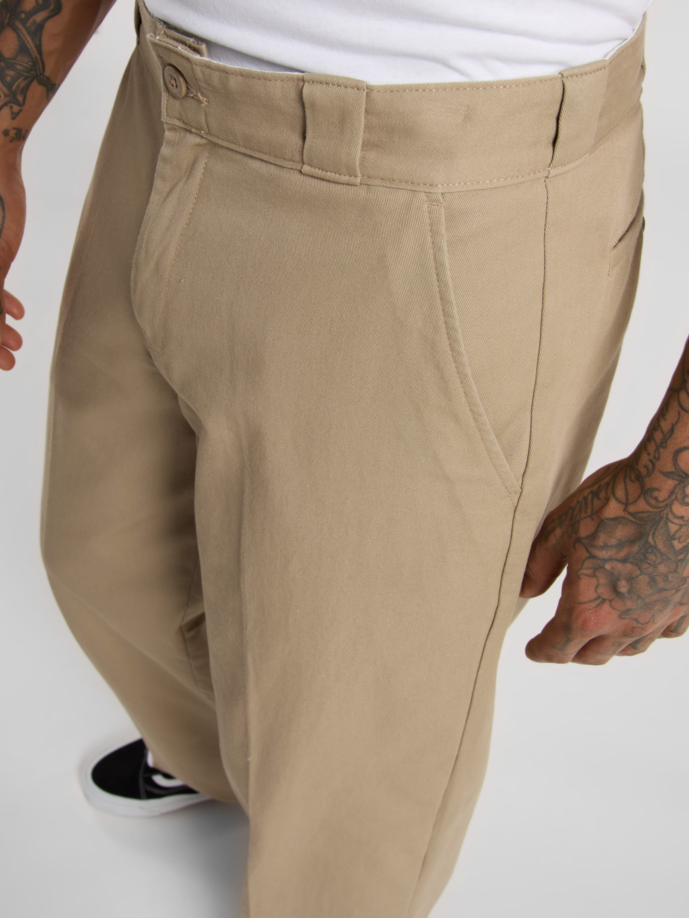 DICKIES Loose fit Chino Pants in Light Brown | ABOUT YOU