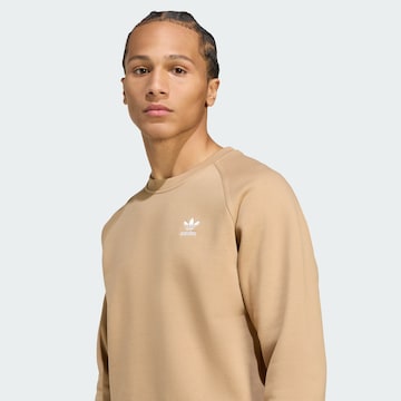 ADIDAS ORIGINALS Sweatshirt 'Essentials' in Bruin