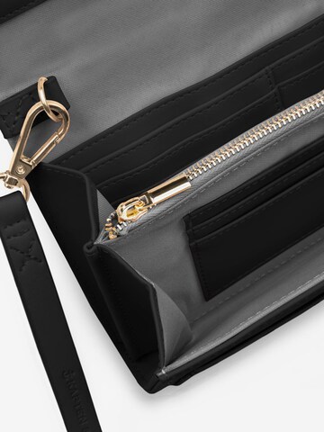 Kapten & Son Clutchväska 'Clutch Wallet Versailles All Black' i svart