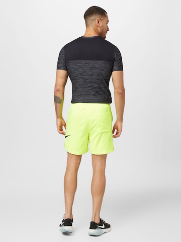 Nike Sportswearregular Hlače - žuta boja