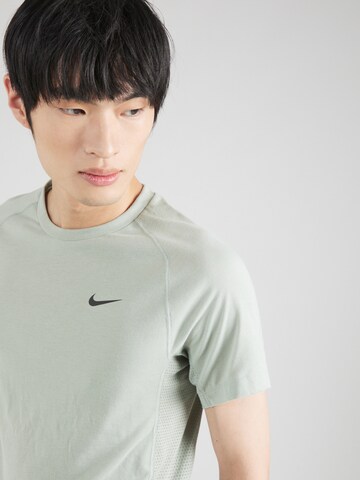 NIKE Функциональная футболка 'FLEX REP' в Зеленый