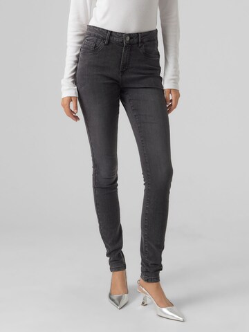 Skinny Jean 'ALIA' VERO MODA en gris : devant