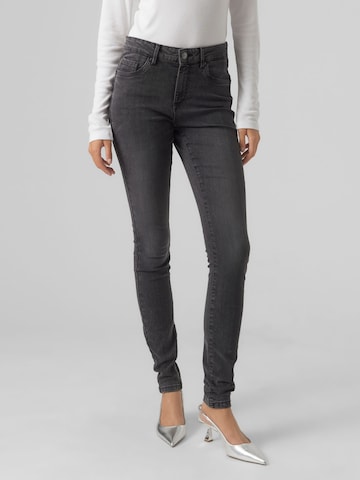 VERO MODA Skinny Jeans 'ALIA' i grå: framsida