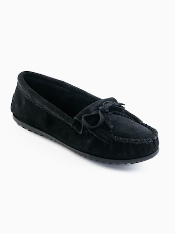 Minnetonka - Mocasines 'Kilty' en negro