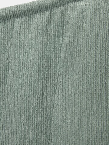 Regular Pantalon Pull&Bear en vert