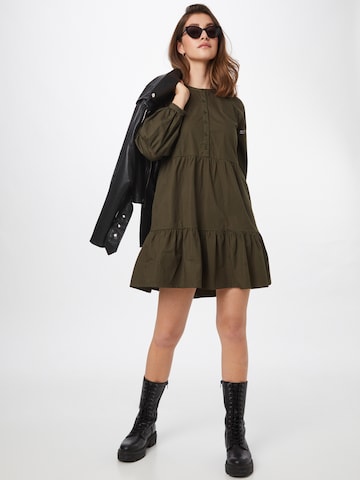 Robe 'Irina' ABOUT YOU en vert