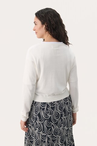 Cardigan Part Two en blanc