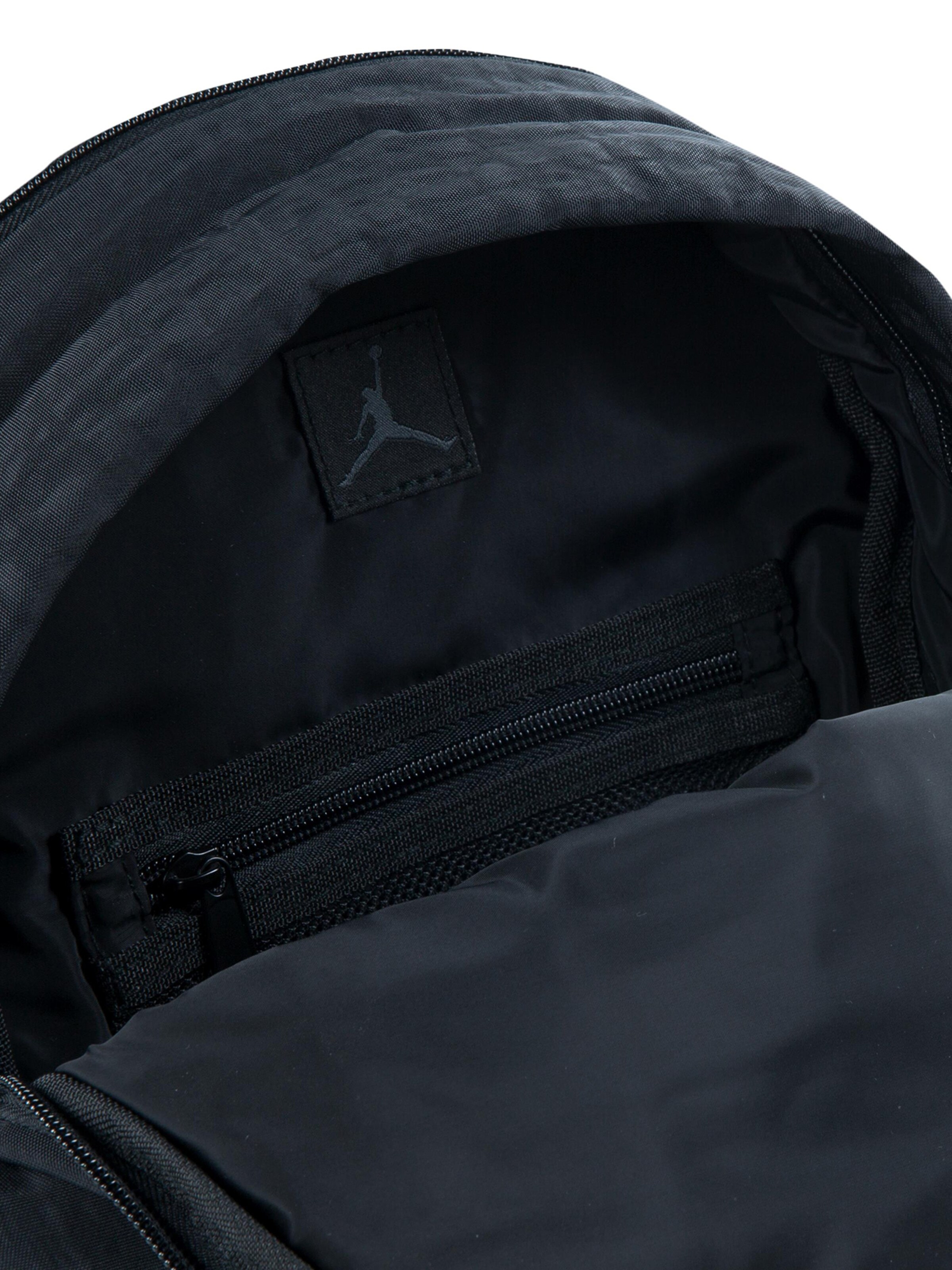 Jordan Reppu 'JAW ALPHA' värissä musta