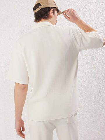 Trendyol Póló - bézs