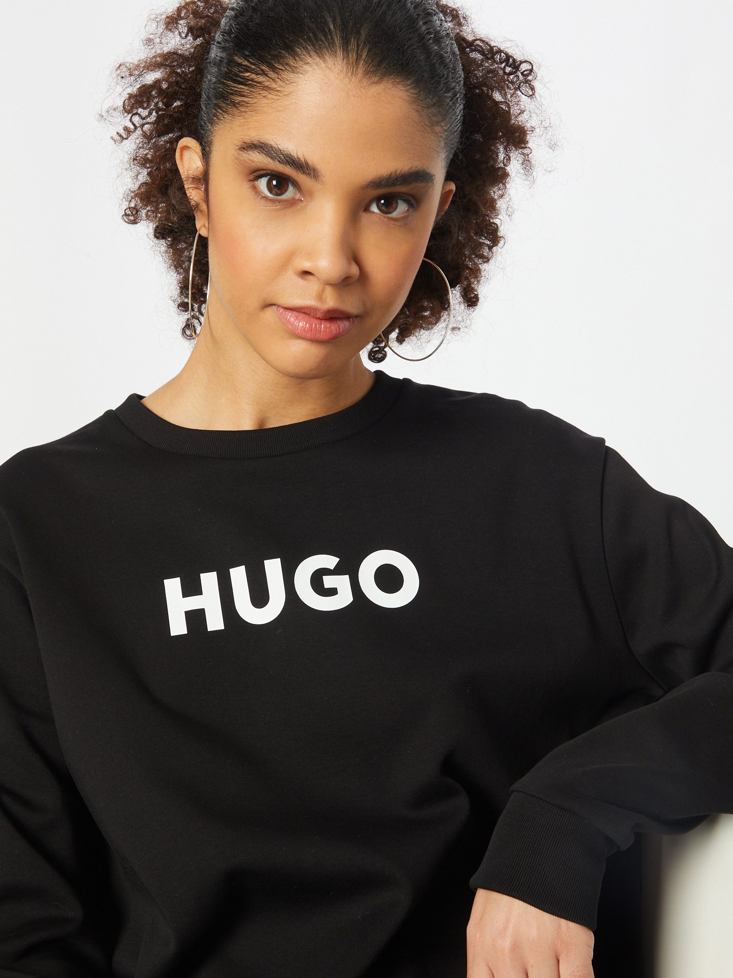 HUGO Sweatshirt in Schwarz 