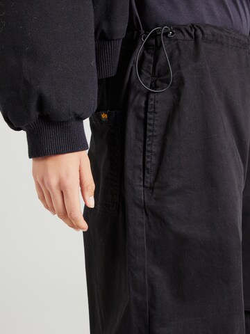 Loosefit Pantalon ALPHA INDUSTRIES en noir