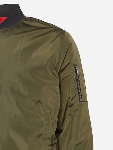 Urban Classics Between-Season Jacket in Green