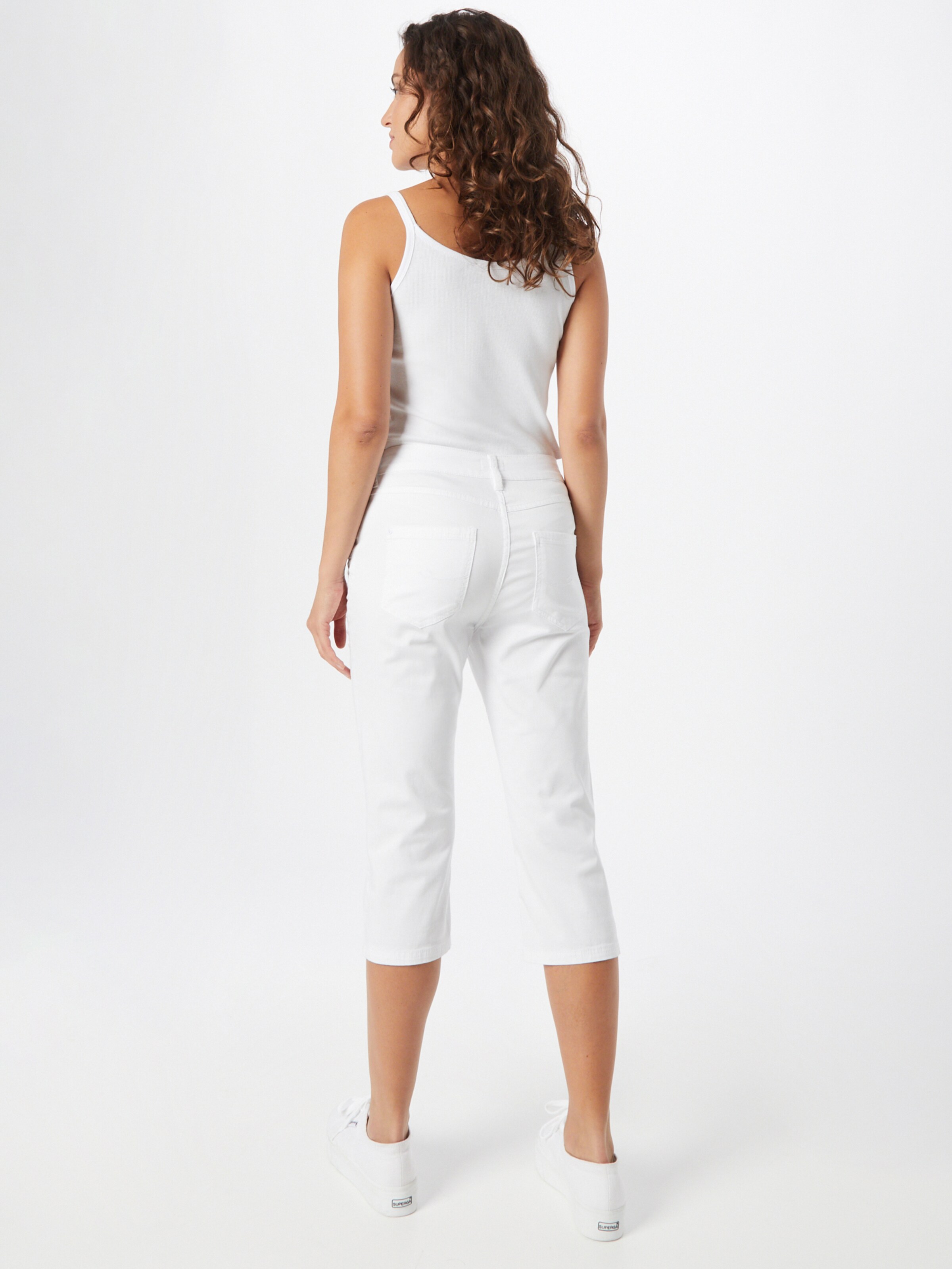 Q/S by s.Oliver Hose Catie in Offwhite 