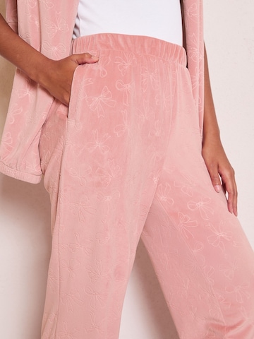 Pantaloncini da pigiama di Friends Like These in rosa