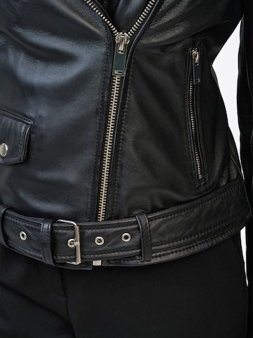 RICANO - Chaqueta de entretiempo ' Yara ' en negro