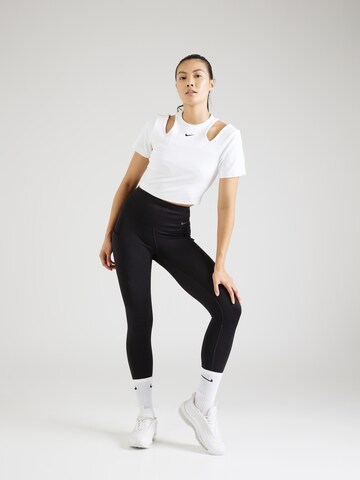 Nike Sportswear - Camiseta en blanco