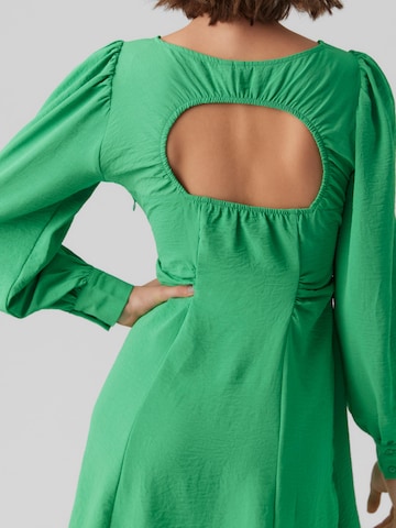 VERO MODA Šaty – zelená