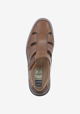 JOSEF SEIBEL Classic Flats 'Alastair 08' in Brown