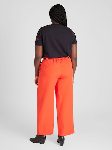 Loosefit Pantaloni chino 'VISTARRY' di EVOKED in rosso